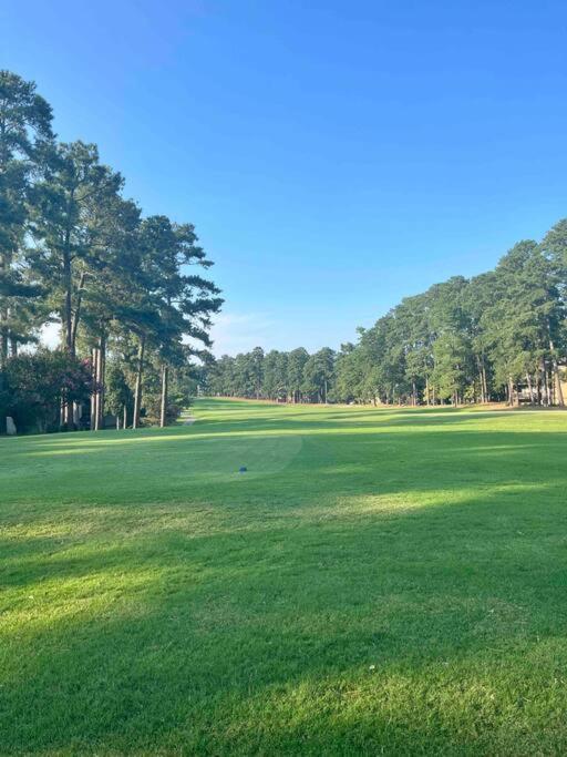 The Green Tee Suite Pinehurst Esterno foto